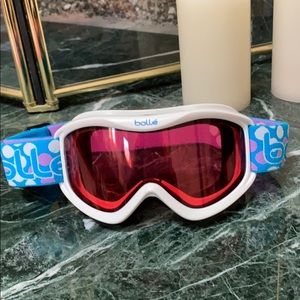 Girls white ski goggles